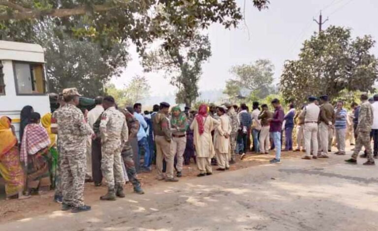 छुई खदान में मृत धर्मांतरित महिला के अंतिम संस्कार को लेकर मचा बवाल