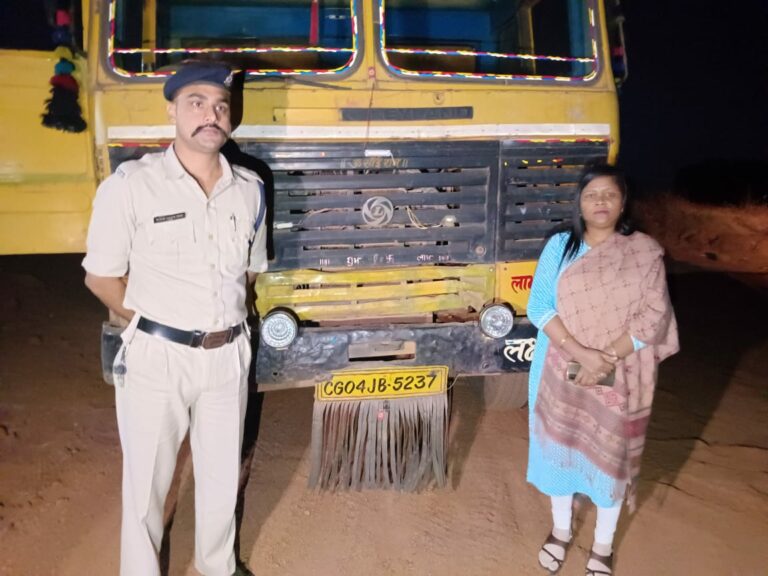 तहसीलदार की बड़ी कार्रवाई; अवैध मुरूम उत्खनन कर रहे हाईवा और जेसीबी जप्त.