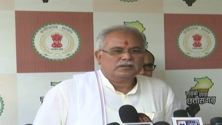 हिन्दू राष्ट्र की मांग केन्द्र से करनी चाहिए-भूपेश