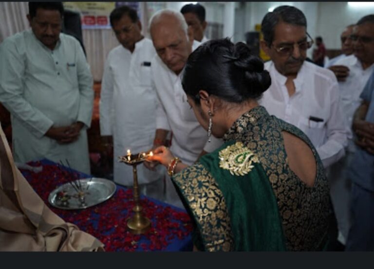 छत्तीसगढ़ सिंधी पंचायत युवा विग का आयोजन ;नि;शुल्क स्वास्थ्य शिविर में 450 से भी अधिक लोगों ने कराई जांच जरूरतमंदों को दी गई मुफ्त में दवाई