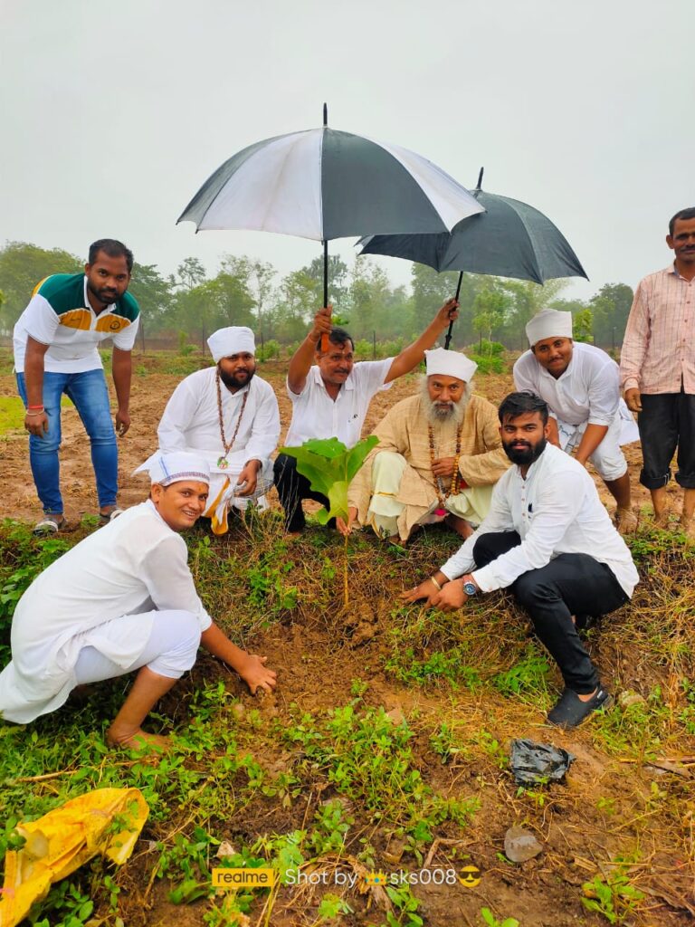 हम अपने असामान्य जीवन में प्रेम को और उसके  महत्व को भूलते जा रहे हैं:स्वामी  कृष्णानंद