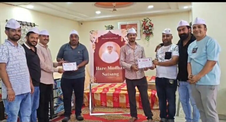 चेट्री-चंड्र के उपलक्ष में सिंधु एकता समिति ने लगाया रक्तदान शिविर:105 रक्तवीरों ने किया रक्तदान